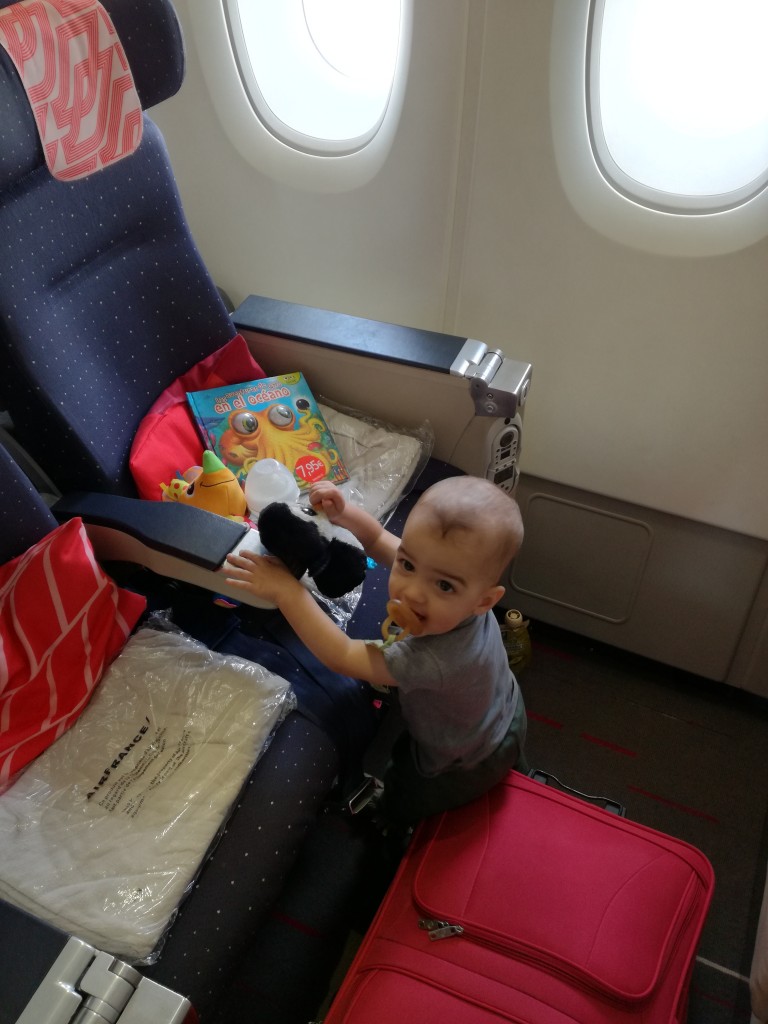 tips for flying with a toddler